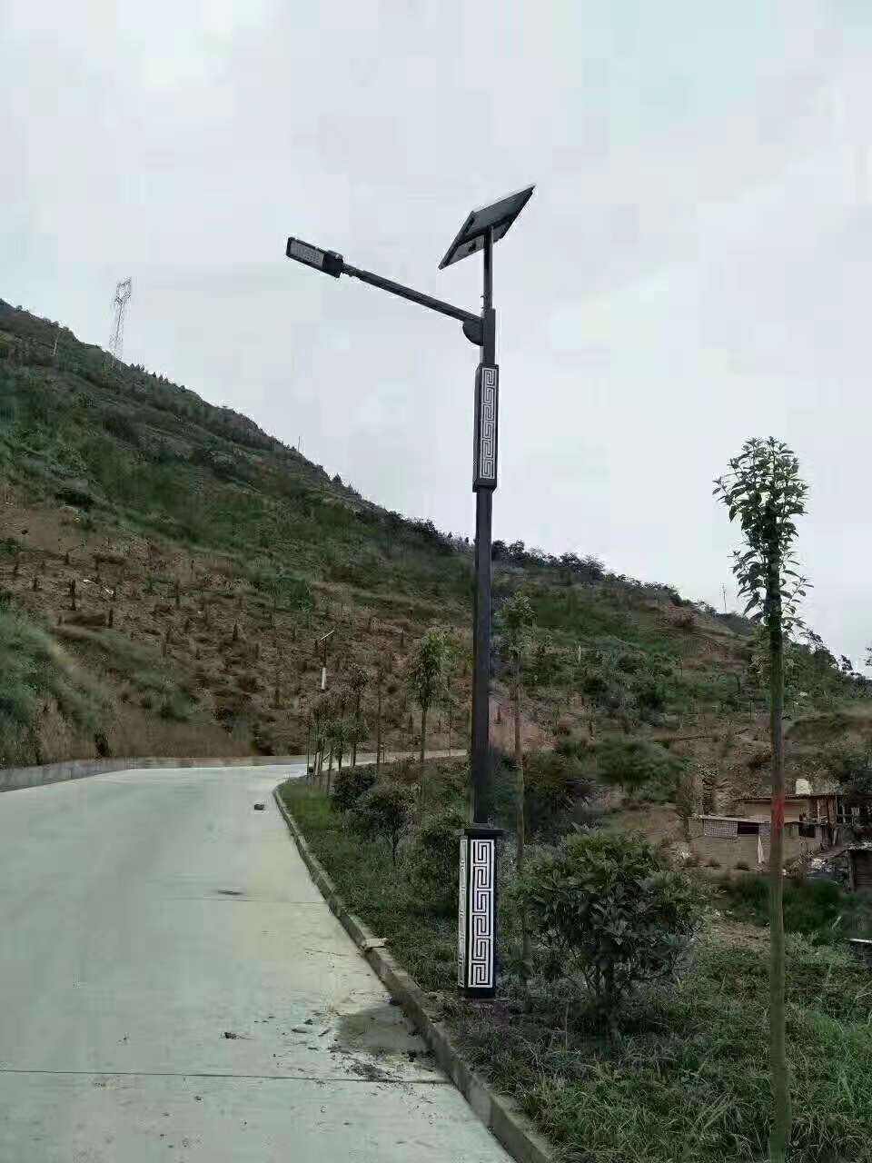 舞钢市仿古太阳能路灯